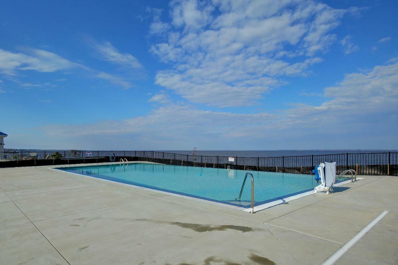 אדנטון Waterside Resort מראה חיצוני תמונה