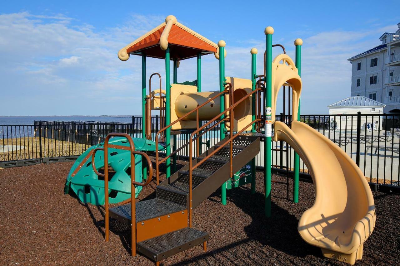 אדנטון Waterside Resort מראה חיצוני תמונה